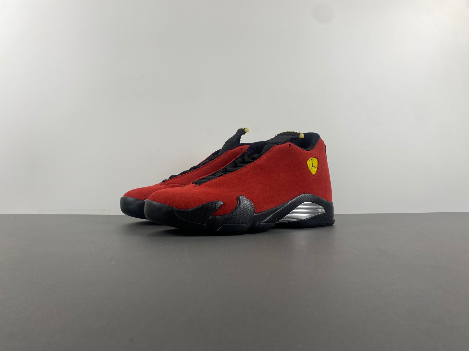 Air Jordan 14 “Ferrari 654459-670