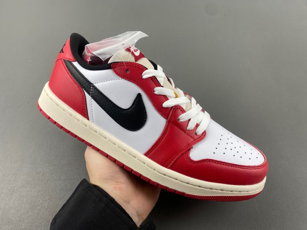 Air Jordan 1 Low OG “Chicago”  HQ6998-600