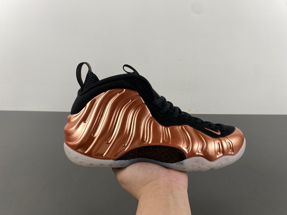 Nike Air Foamposite One “Metallic Copper”  FZ9902-001