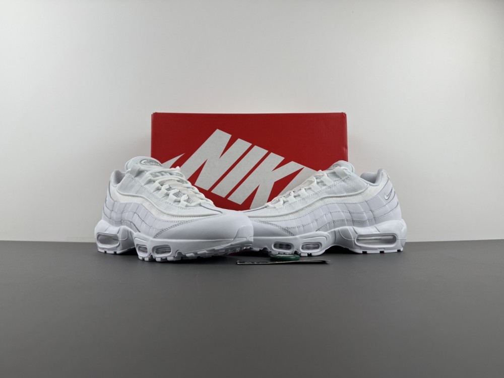 Nike Air Max 95 Essential  CT1268-100