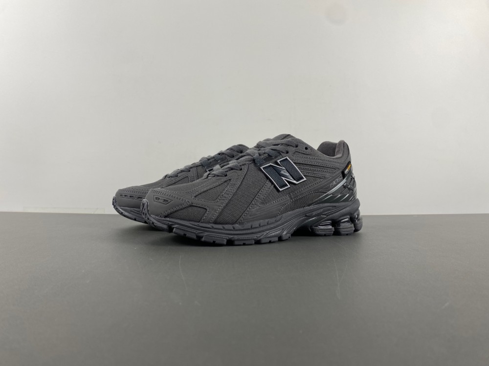 New Balance 1906R  M1906RU