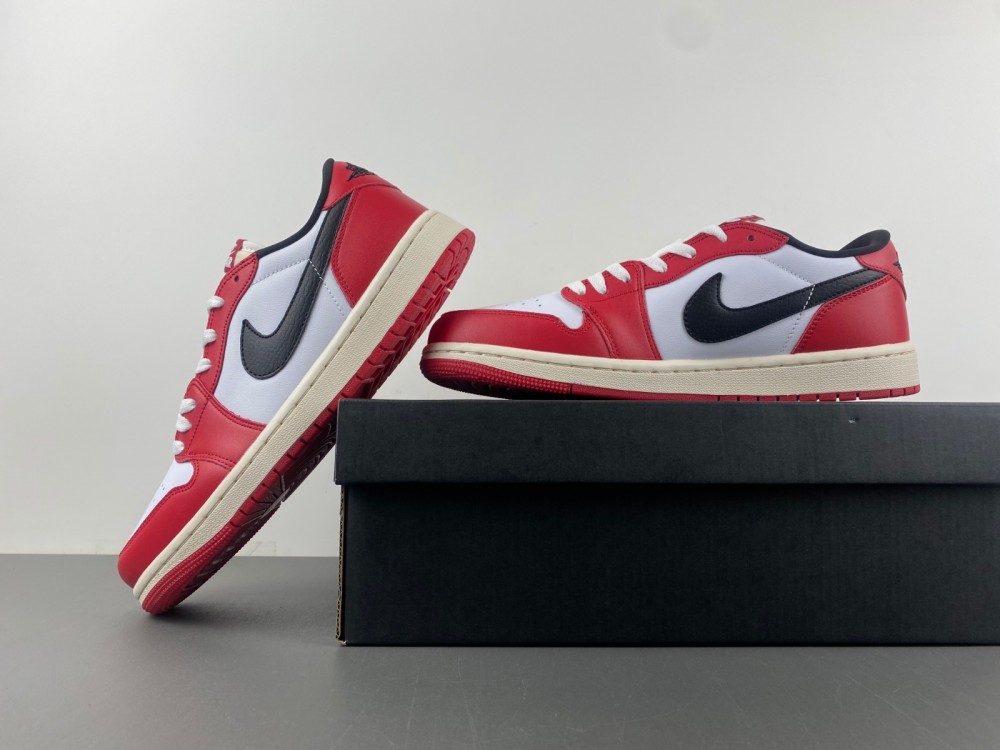 Air Jordan 1 Low OG “Chicago”  HQ6998-600