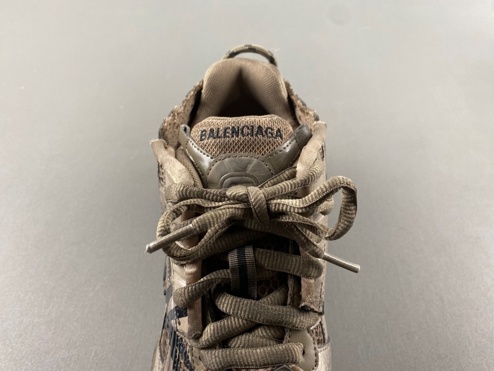 Balenciaga  677403W3RBQ 2010