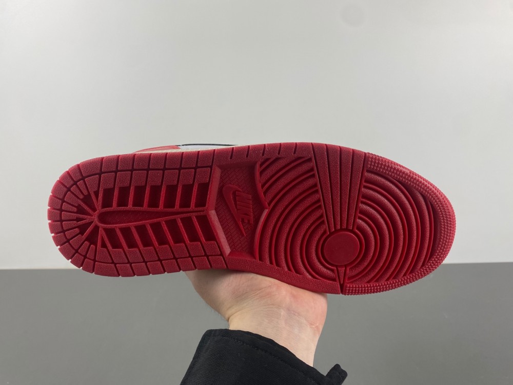 Air Jordan 1 Low OG “Chicago”  HQ6998-600