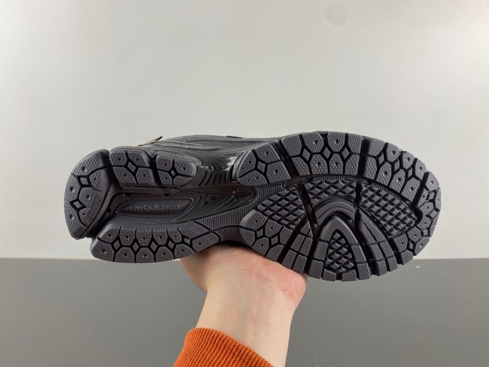 New Balance 1906R  M1906RU
