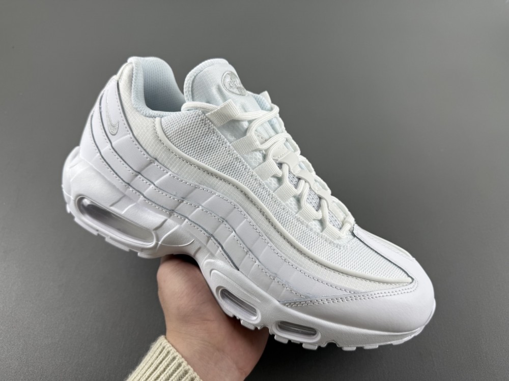 Nike Air Max 95 Essential  CT1268-100
