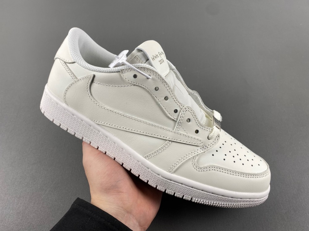 Travis Scott x Air Jordan 1 Low   OG1228-111