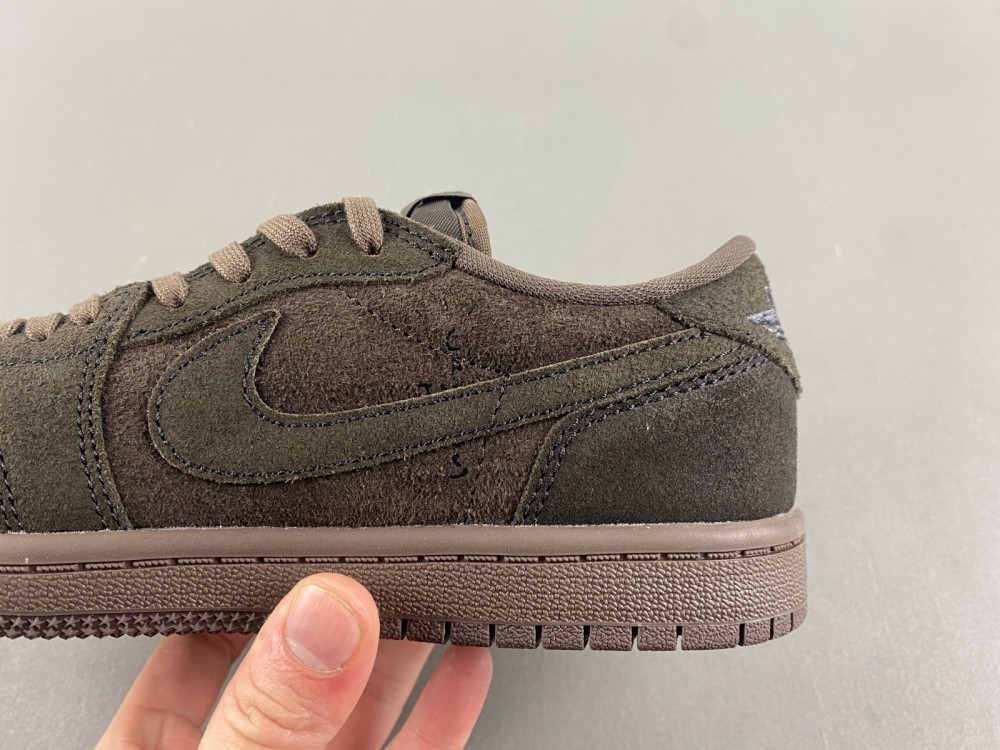 Travis Scott x Air Jordan 1 Low OG   DM7866-202