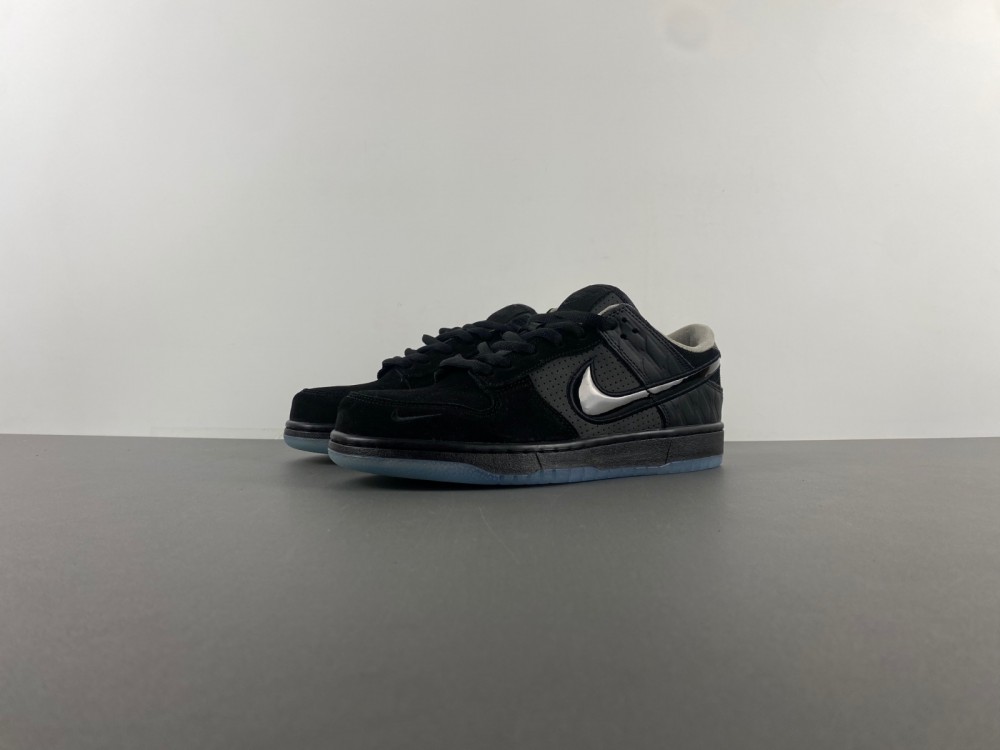 Division Street x Nike Dunk Low Lux “Oregon Black”  HV1470-001