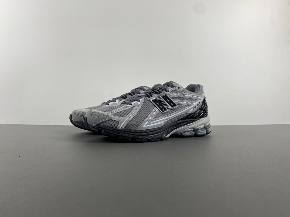 New Balance 1906R 