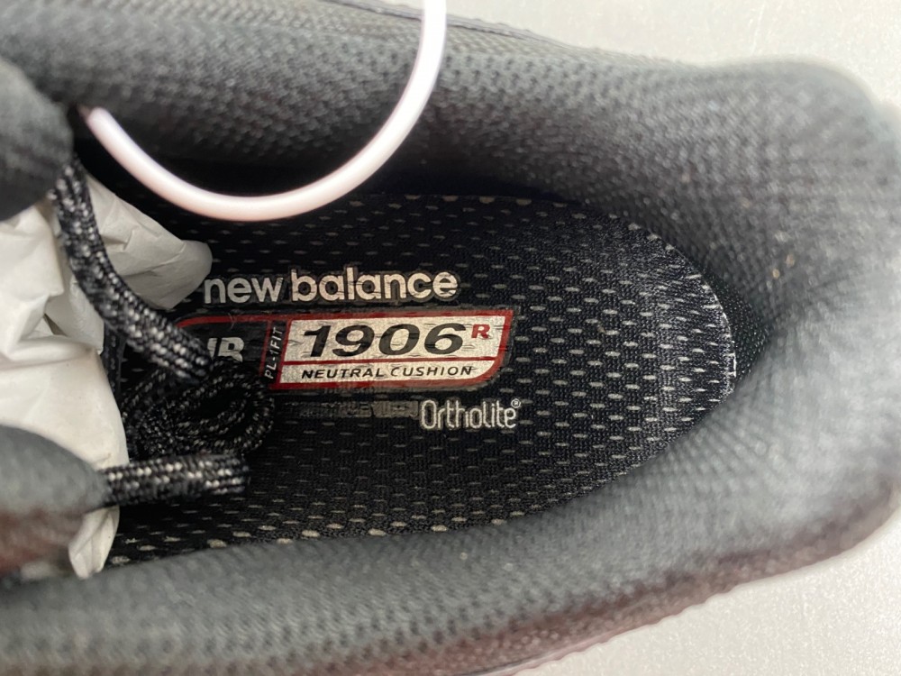 New Balance 1906R  M1906ROC