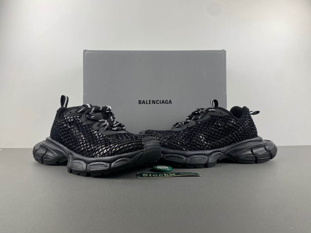 Balenciaga  Phantom Sneaker 788819 W3XFN 0120