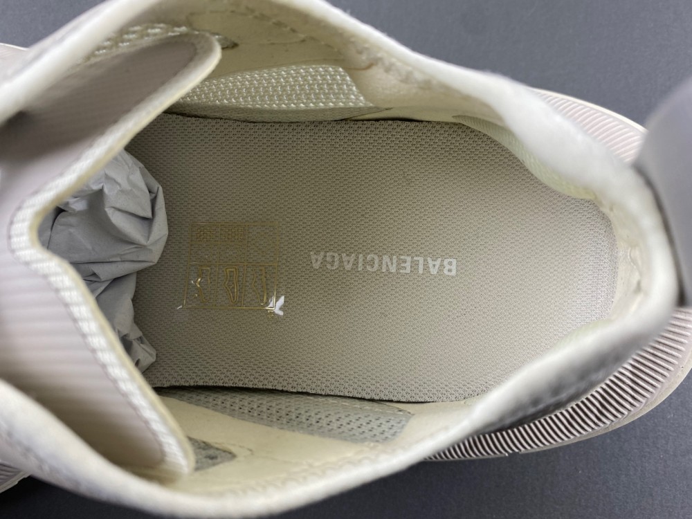 BALENCIAGA   793944 WFLGY 2000
