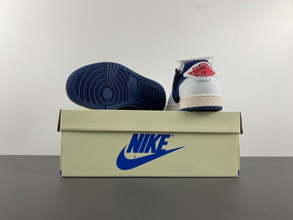 Travis Scott x Air Jordan 1 Low OG DM7866-202