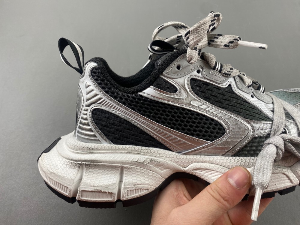 Balenciaga 3XL  734731 W3XGM1190