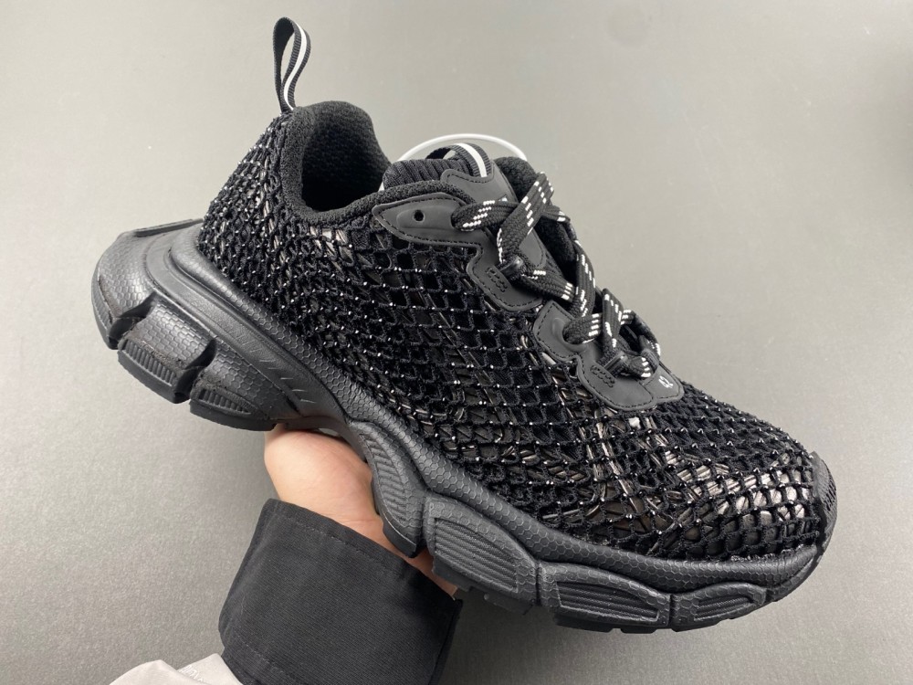 Balenciaga  Phantom Sneaker 788819 W3XFN 0120