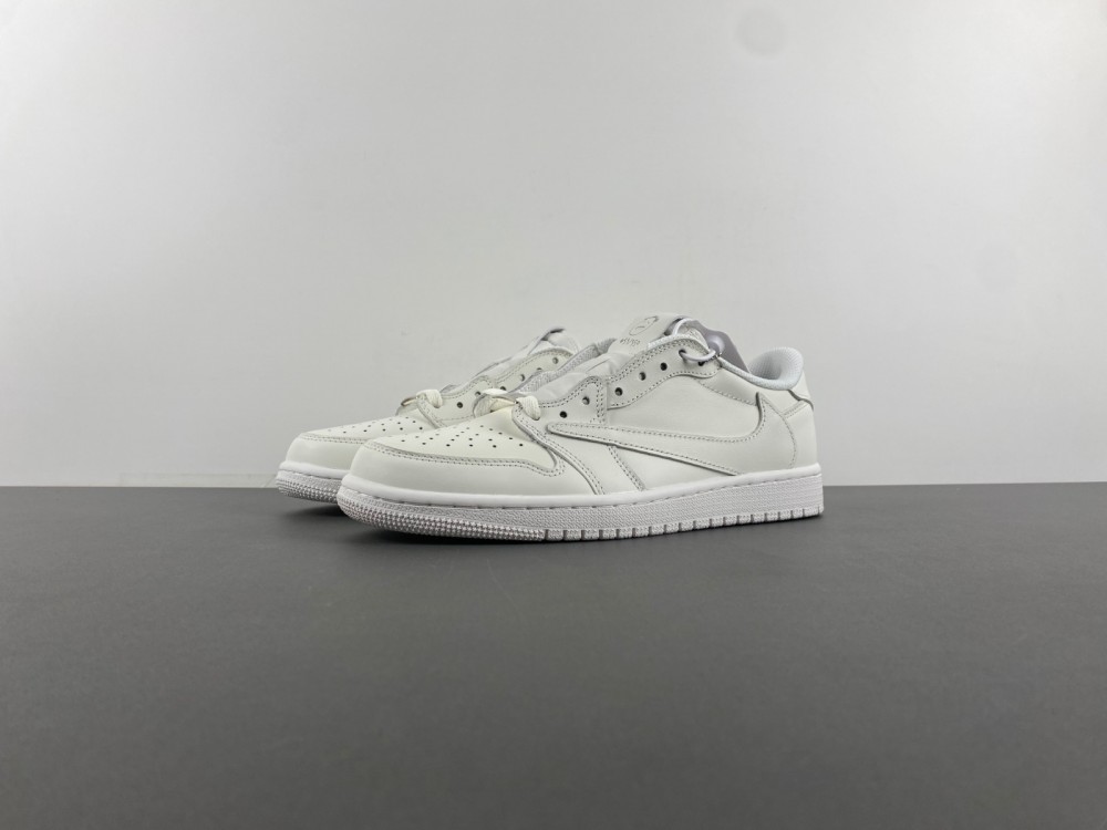 Travis Scott x Air Jordan 1 Low   OG1228-111