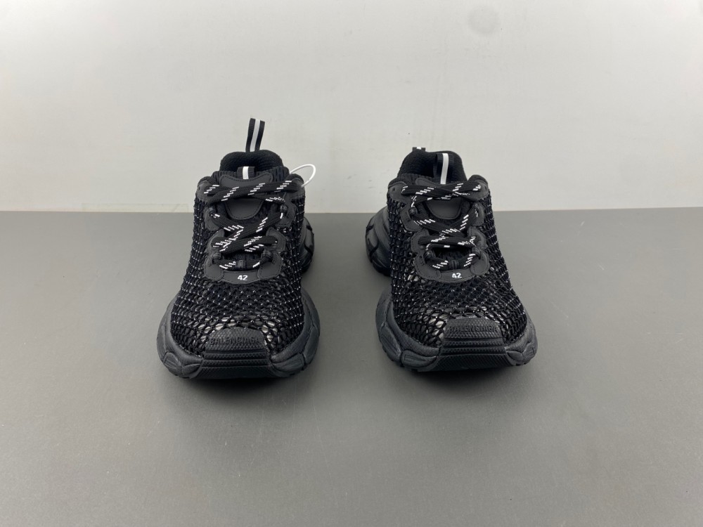 Balenciaga  Phantom Sneaker 788819 W3XFN 0120