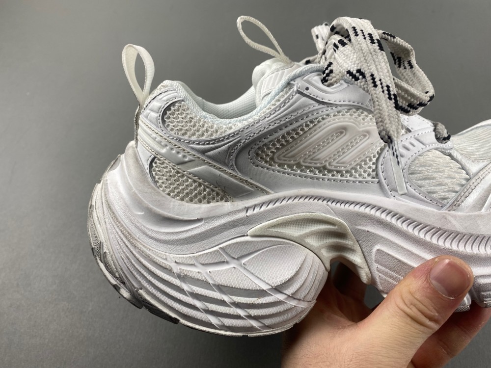 Balenciaga 911  815853 W2MV2 9000