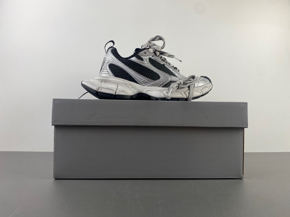 Balenciaga 3XL  734731 W3XGM1190
