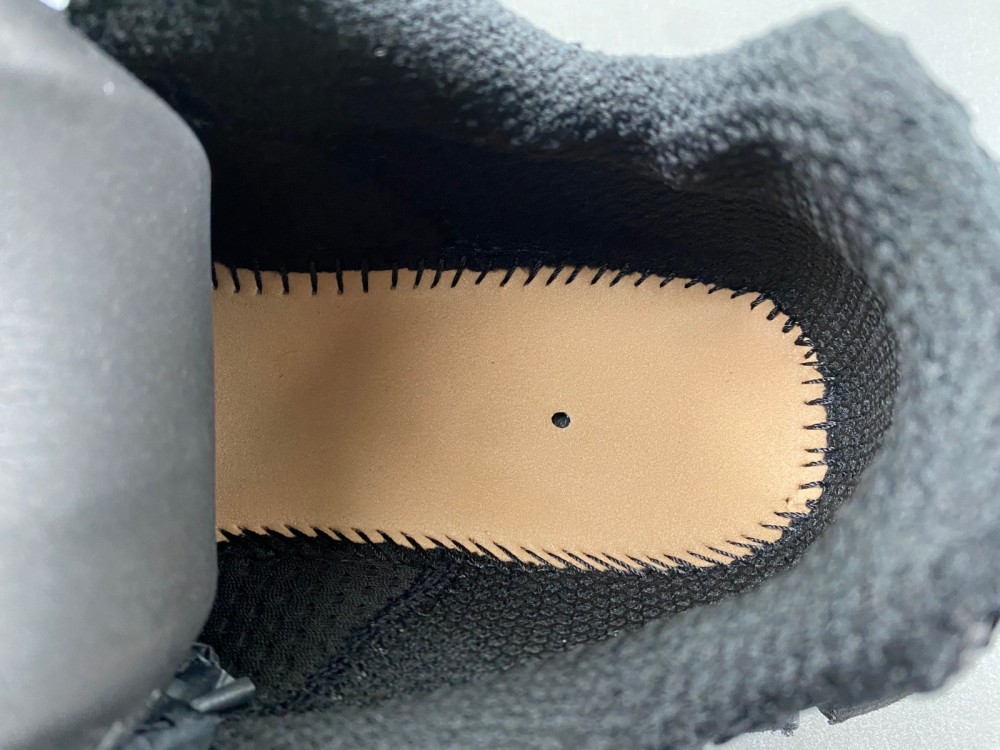 Balenciaga  Phantom Sneaker 788819 W3XFN 0120
