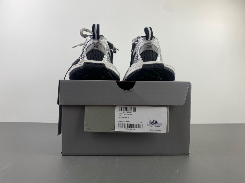 Balenciaga 3XL  734731 W3XGM1190