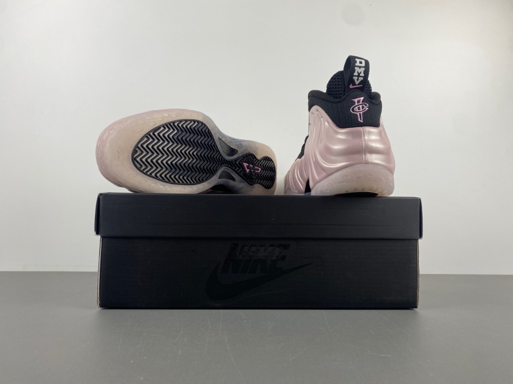 Nike Air Foamposite One “DMV”  HJ4187-001