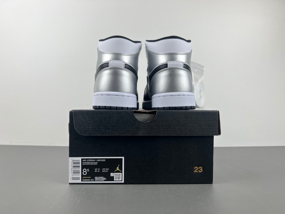 Air Jordan 1 Low  5553558-131