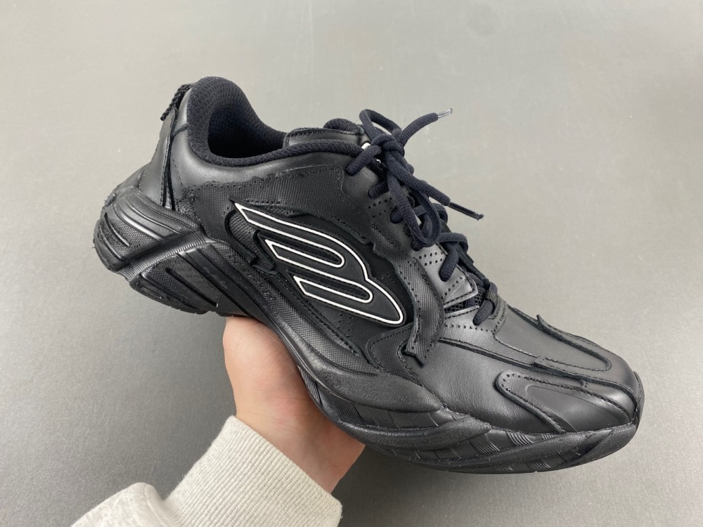 Balenciaga16  MONDAY  825418 WDTSC 1000