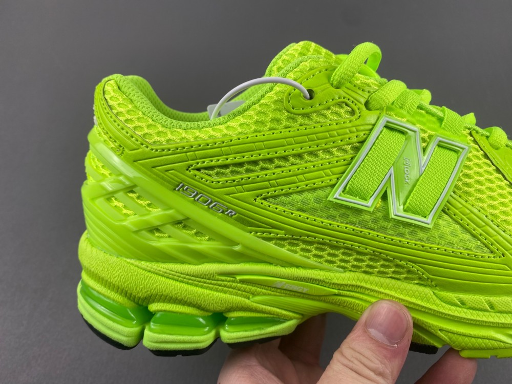 New Balance 1906 M1906RAA