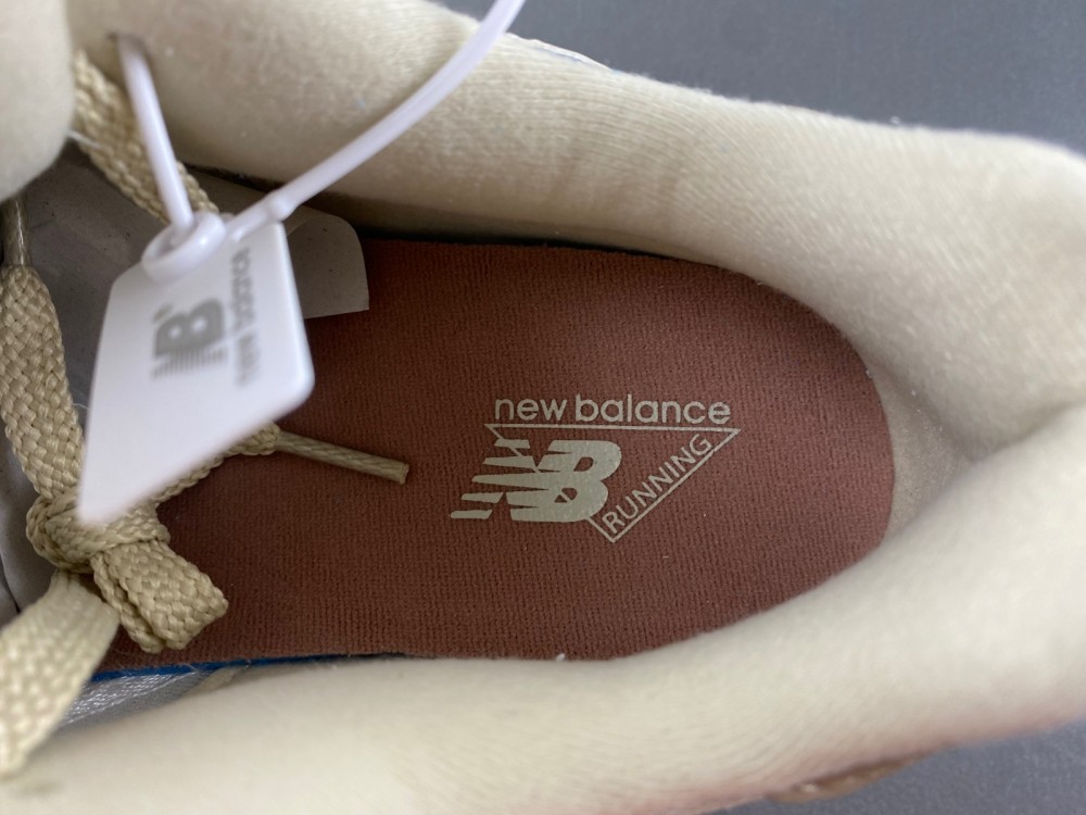 New Balance 9060 