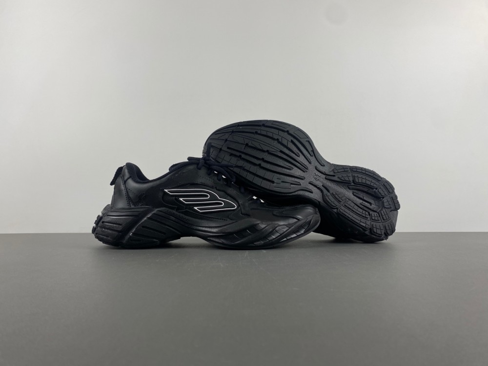 Balenciaga16  MONDAY  825418 WDTSC 1000