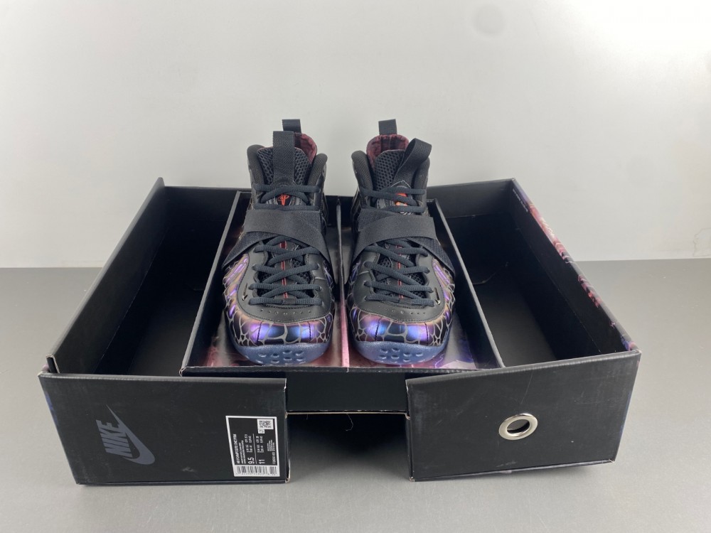 TEKKEN 8 x Nike Air Foamposite One “Kazuya Mishima”  FQ9050-400
