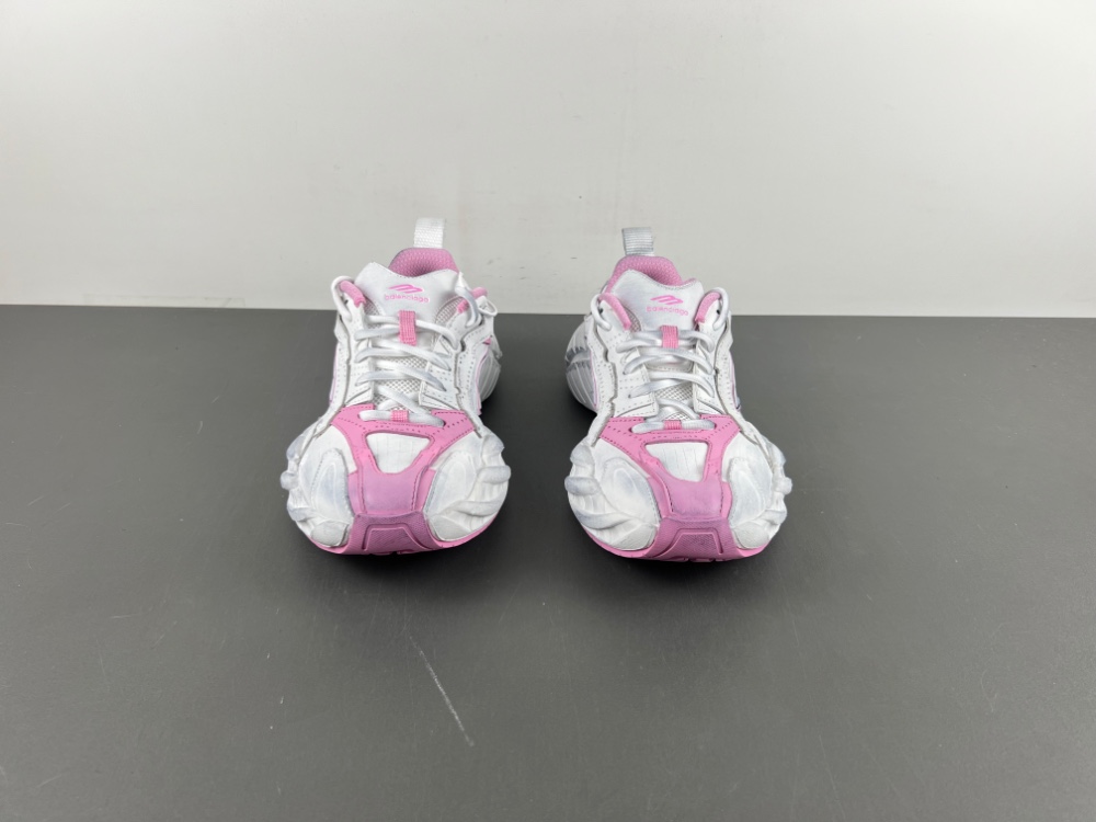 Balenciaga16  MONDAY  825418 WDWTS 5191