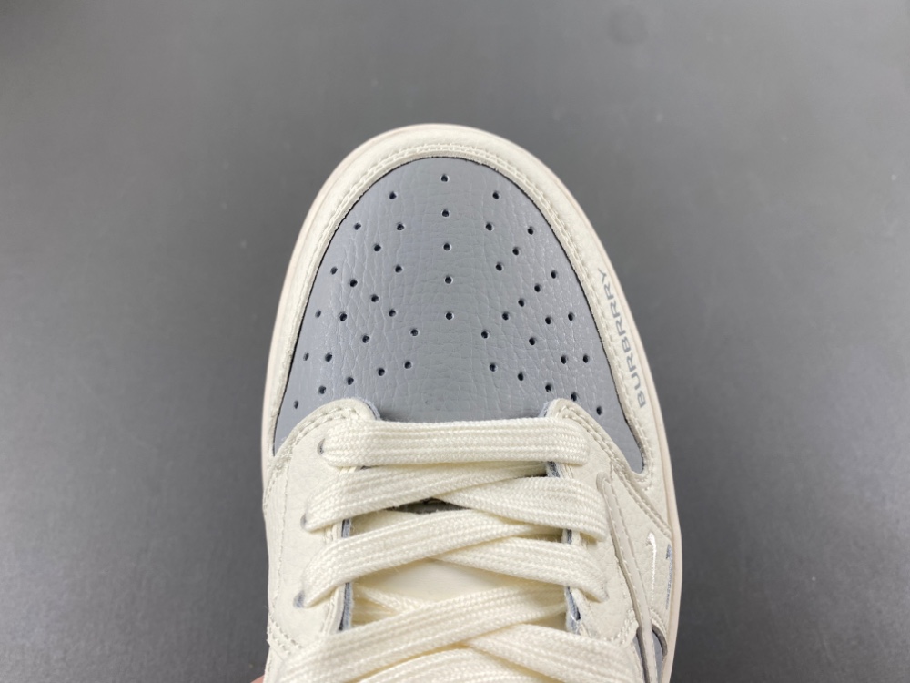 BURBRRY x Travis Scott x Nike Air Jordan 1 Low Nike  BB6588-315