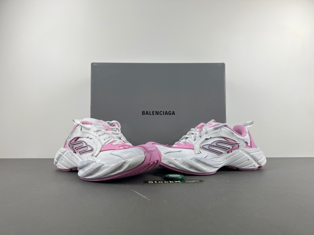 Balenciaga16  MONDAY  825418 WDWTS 5191