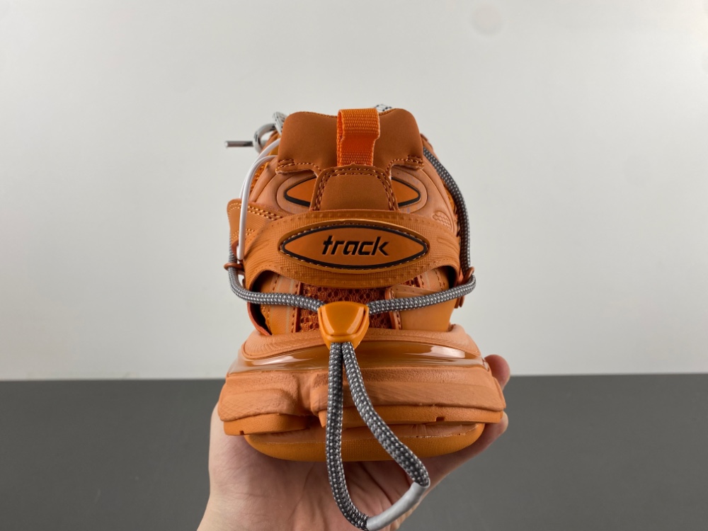 Balenciaga Track Trail Laces3.0  800592 WTRHK 7000