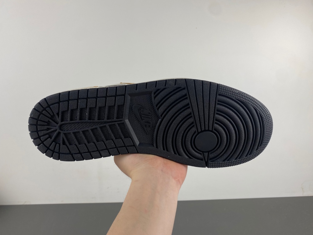 Air Jordan 1 Low “Rookie of the Year” CZ0790-107