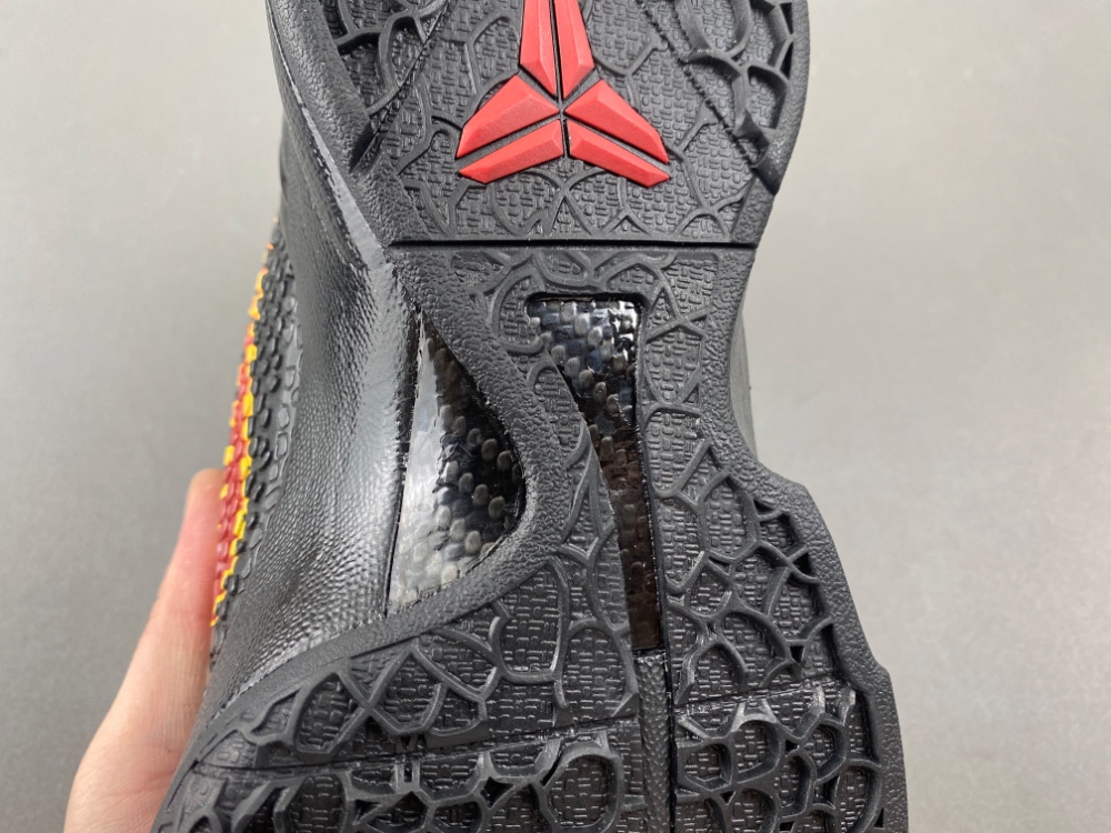 NIKE ZOOM KOBE 6  PE2025-103