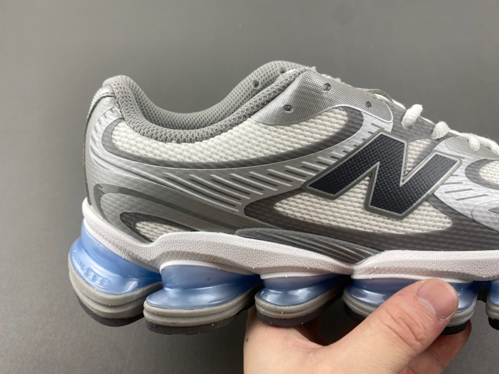 BALANCE 2000 SHOX NIKE