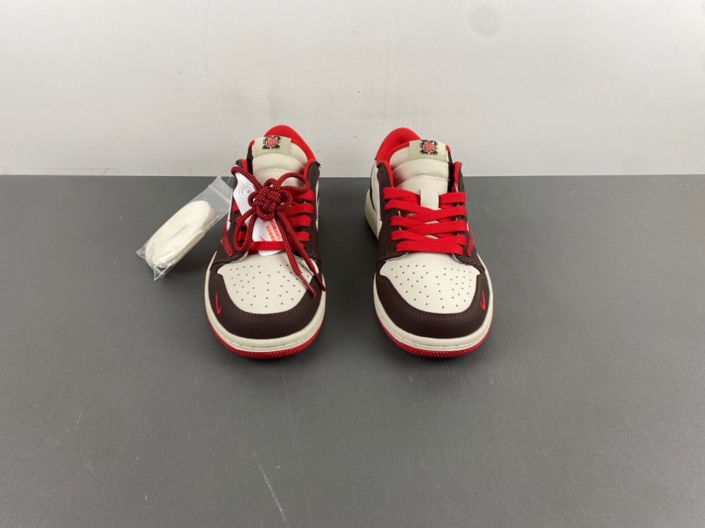 Fragment x Travis Scott x   Air Jordan 1 Low  CH6336-020