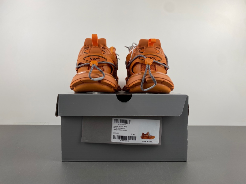 Balenciaga Track Trail Laces3.0  800592 WTRHK 7000