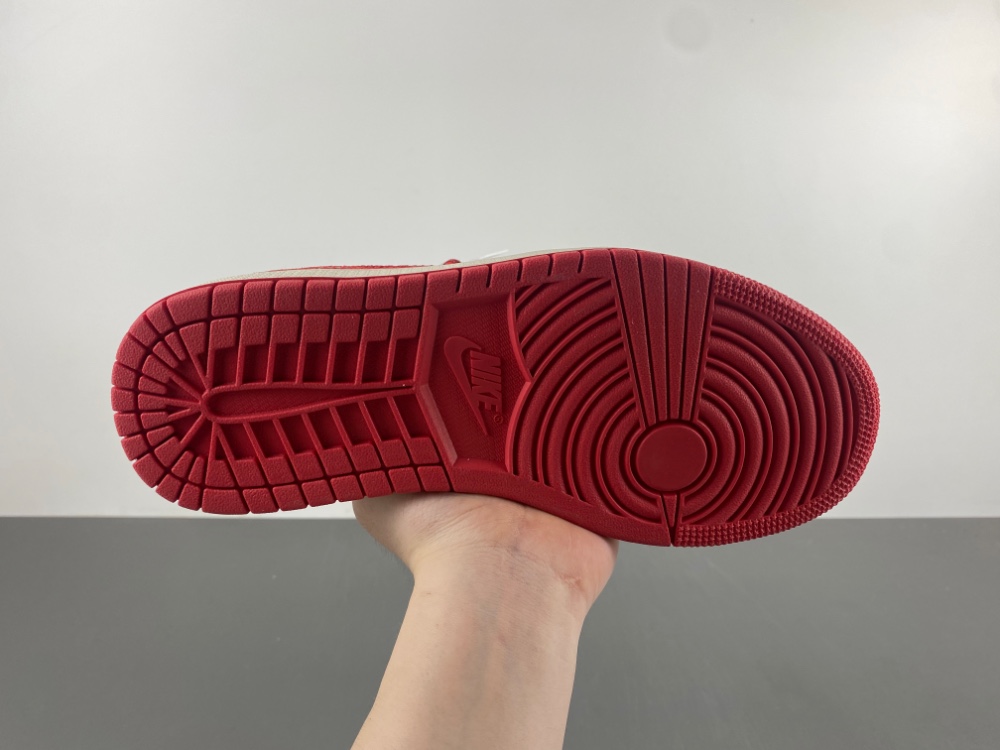 Fragment x Travis Scott x   Air Jordan 1 Low  CH6336-020