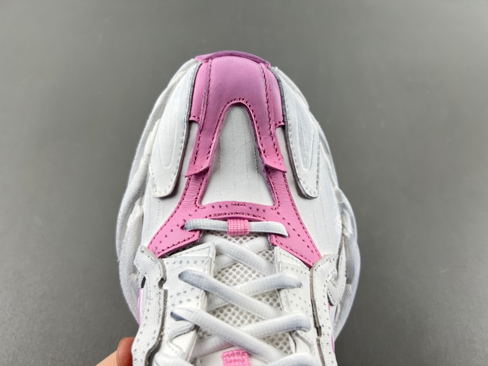Balenciaga16  MONDAY  825418 WDWTS 5191