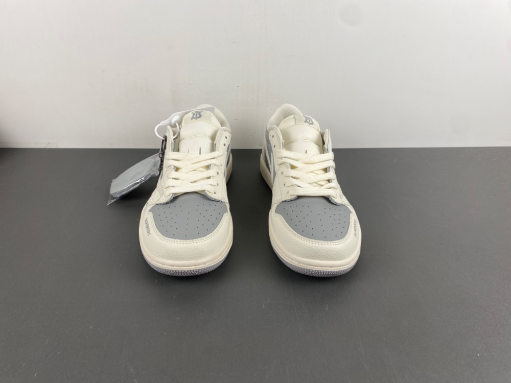 BURBRRY x Travis Scott x Nike Air Jordan 1 Low Nike  BB6588-315