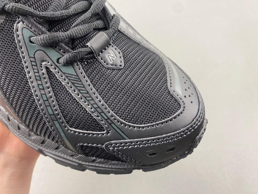 New Balance 1906  M1906RBB