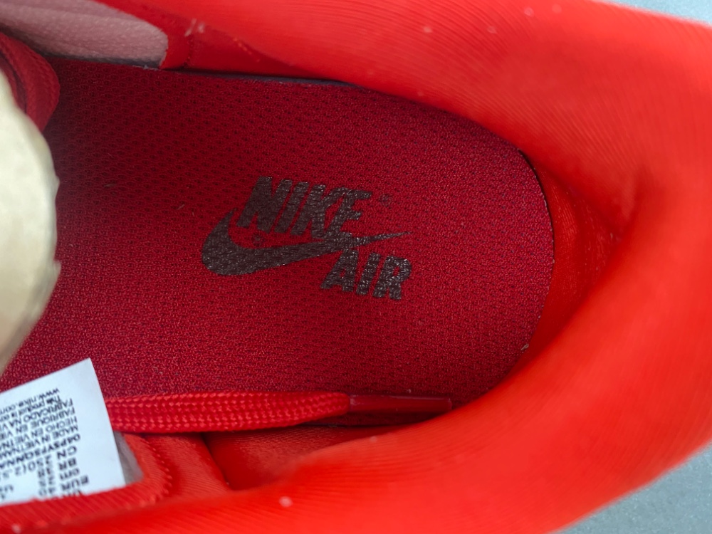 Fragment x Travis Scott x   Air Jordan 1 Low  CH6336-020