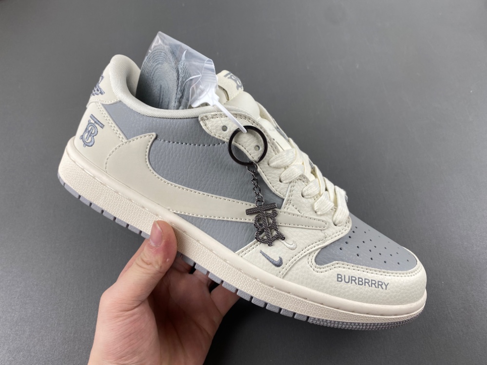 BURBRRY x Travis Scott x Nike Air Jordan 1 Low Nike  BB6588-315