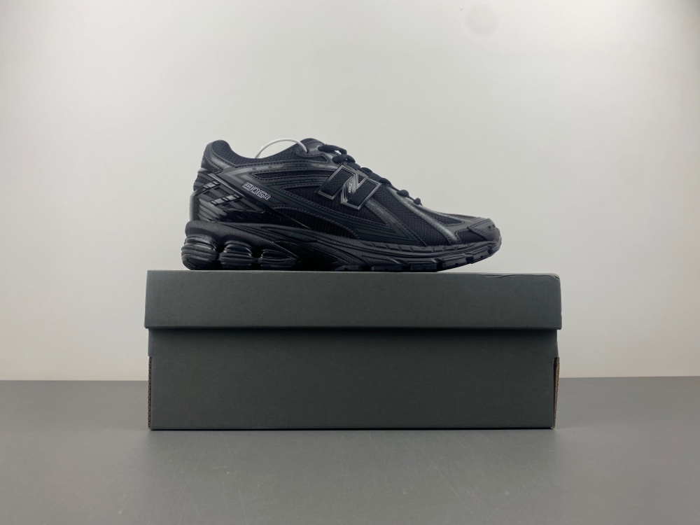 New Balance 1906  M1906RBB