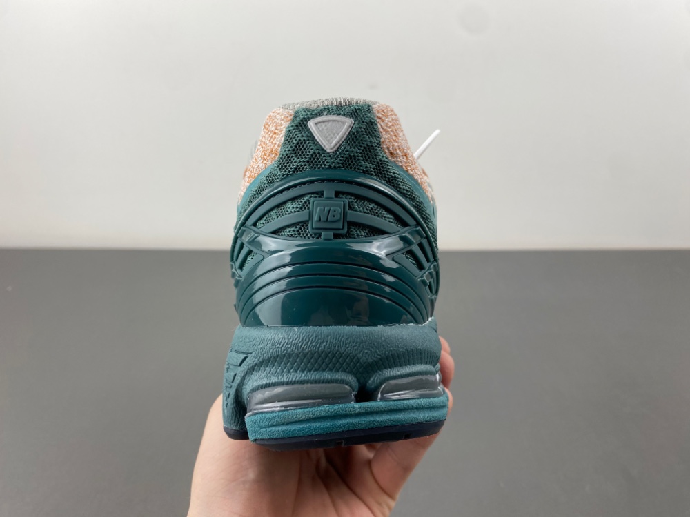 New Balance 1906  U1906WFB